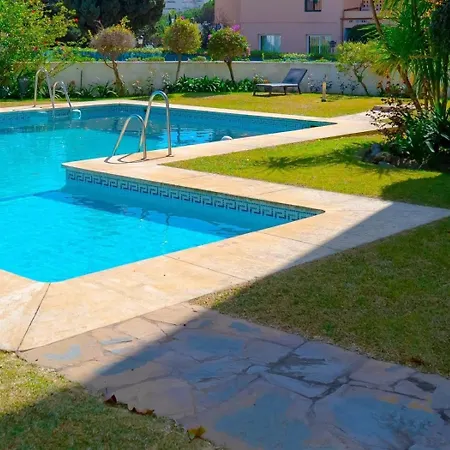 Suitur Apartamento En Puerto Banus Con Piscina