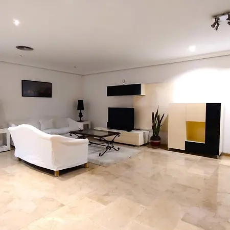 Apartment Suitur Apartamento En Puerto Banus Con Piscina